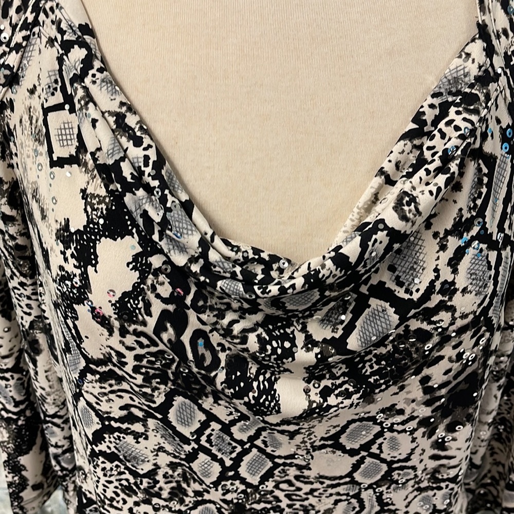 JM Collection Blouse - Picture 2 of 7